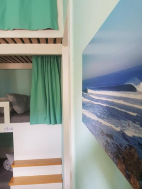 Conde Surf Camp - Capsule Beds Dorm
